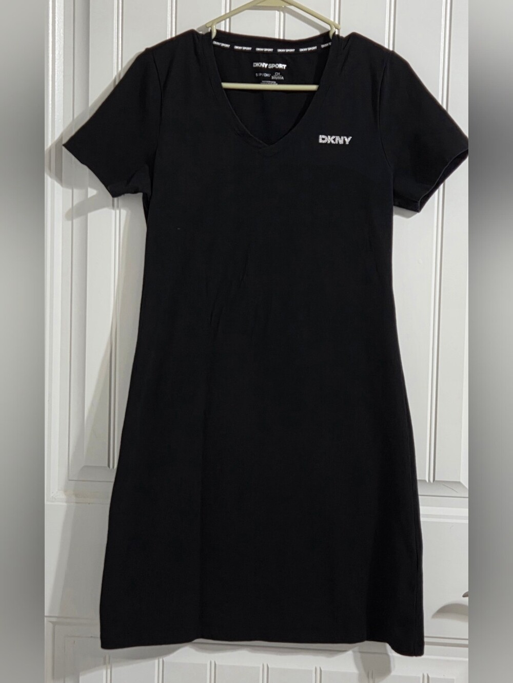 DKNY Sport Black V-Neck Short Sleeve Dress With Silver Beaded Logo Size Small